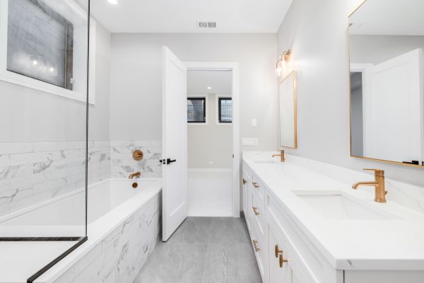 Cost of Bathroom Installation in Simi Valley